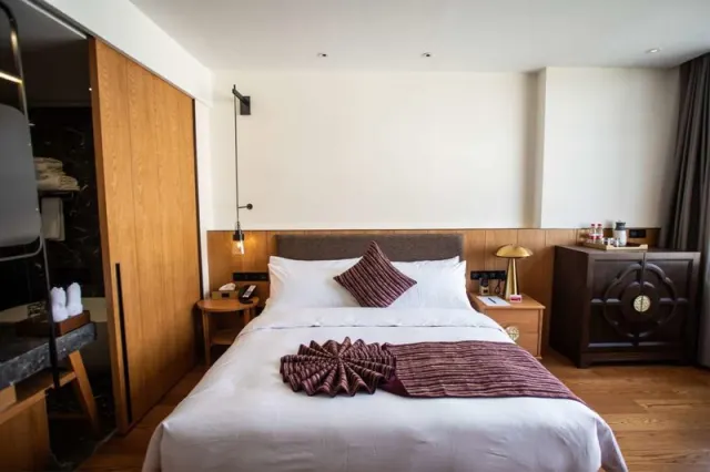 Ramada by Wyndham Diqing - photo 4