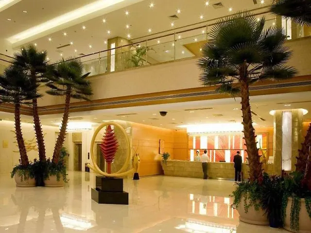Garden Avenue Hotel - photo 2