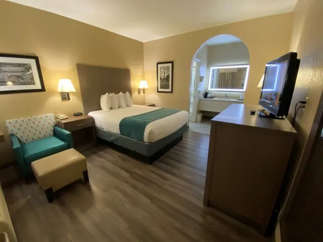 Best Western Catalina Inn - photo 3