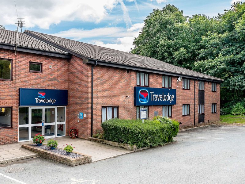 Travelodge Birmingham Hilton Park M6 Southbound - photo 1