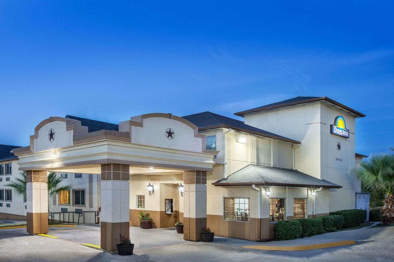 Days Inn by Wyndham Arlington - foto 1