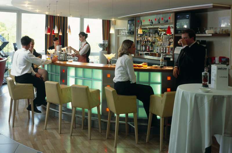 Radisson Hotel & Suites Zurich - photo 1