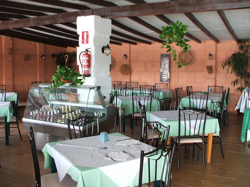 Hotel Apartamentos Beach Club Menorca - photo 1