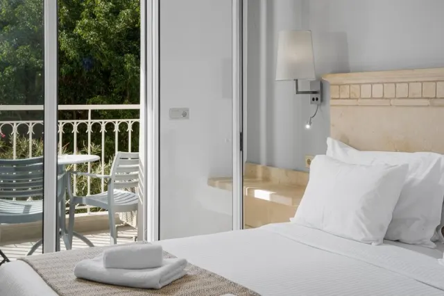 Glaros Beach Hotel - photo 3