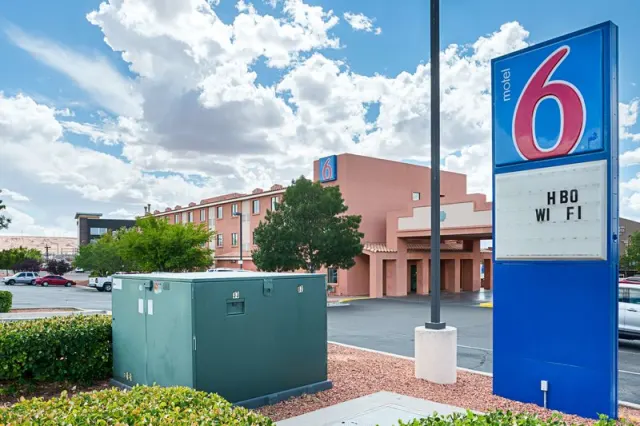 Motel 6 Page - foto 3