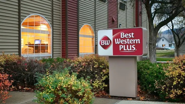 Best Western Plus Rama Inn  Suites - photo 2