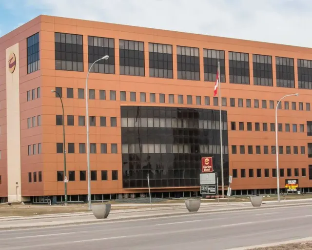 Clarion Hotel & Suites Winnipeg Airport, Manitoba