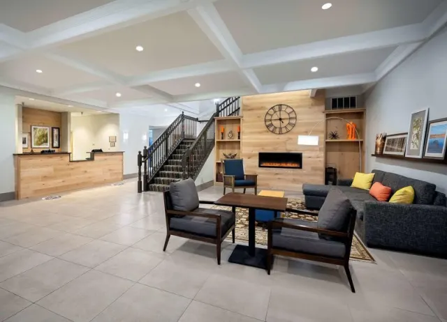 Country Inn  Suites by Radisson Albertville MN - photo 4