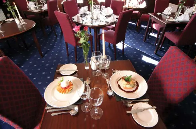 The Craigdarroch Inn - photo 2