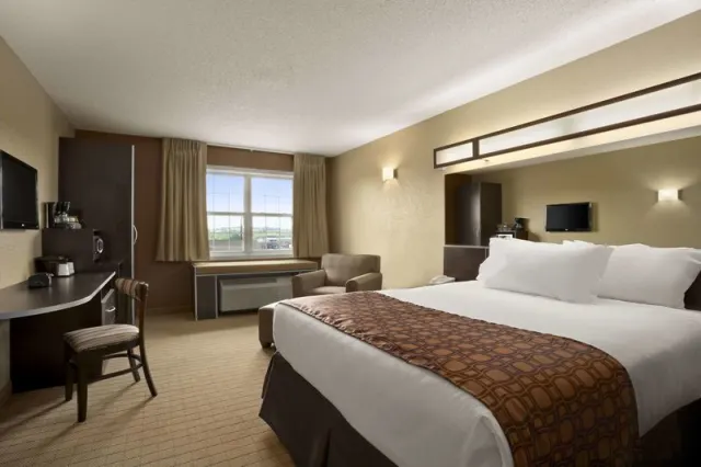 Microtel Inn  Suites by Wyndham Mineral WellsParkersburg - photo 4