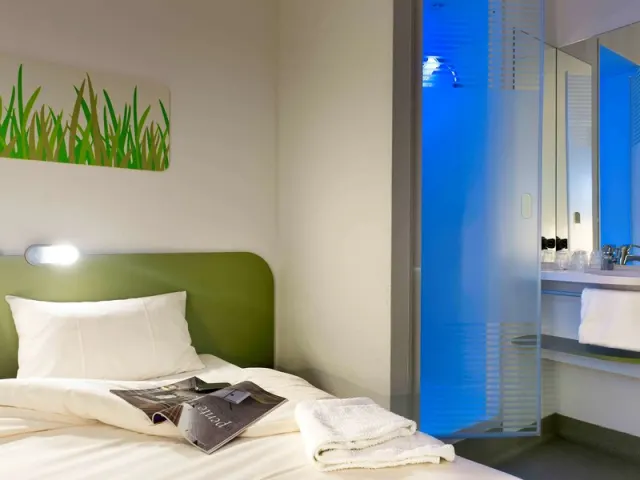 ibis budget Lyon Saint-Genis-Laval - photo 4