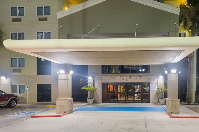 Padre Hotel - फ़ोटो 4