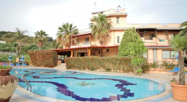 Hotel Villaggio Old River - photo 2