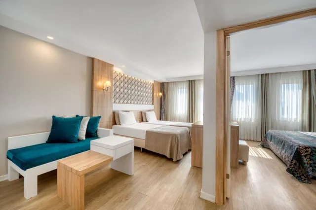 Sealife Family Resort Hotel - photo 4