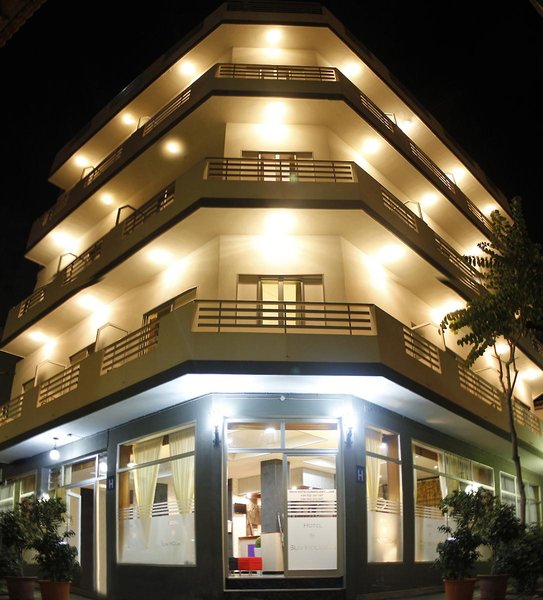 Hotel Holidays - foto 1