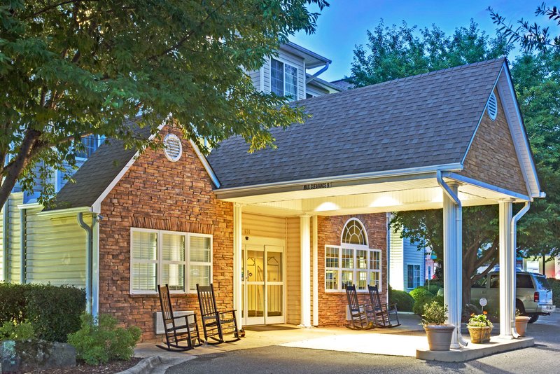 Microtel Inn & Suites by Wyndham Cherokee - photo 1