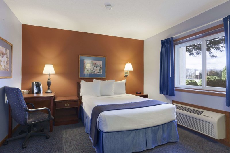 Travelodge by Wyndham Motel of St Cloud - photo 1