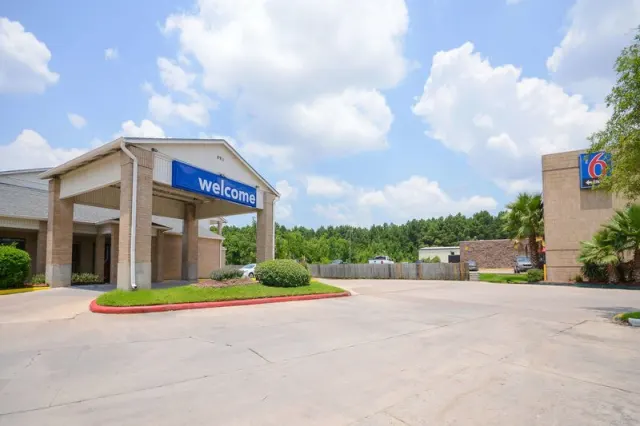 Motel 6 Houston East - Baytown - photo 3
