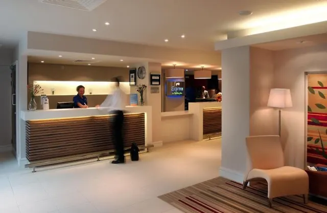 Holiday Inn Express London - Croydon - photo 4
