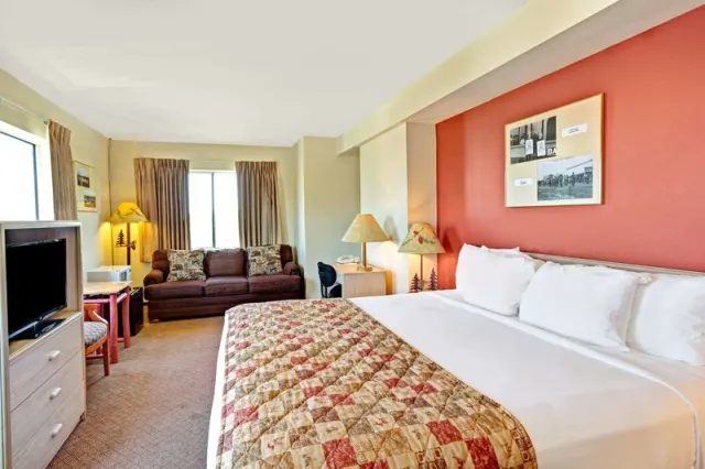 Ramada by Wyndham Anchorage - photo 3
