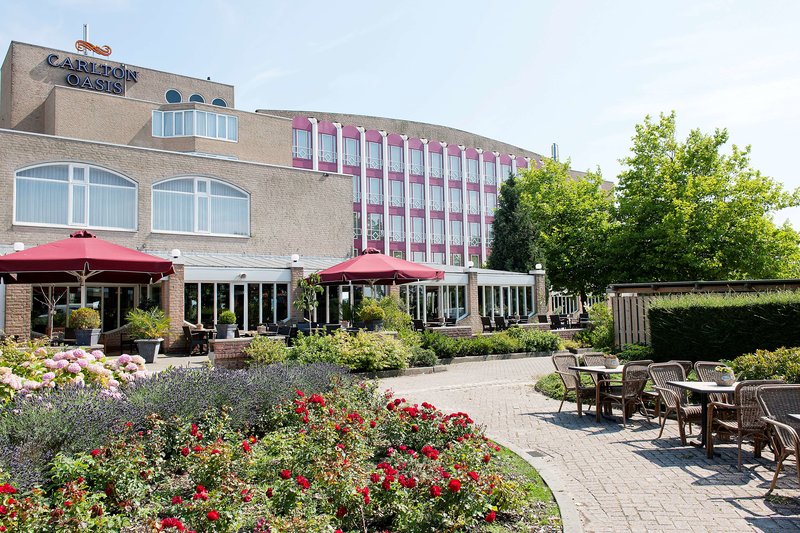 Carlton Oasis - photo 1