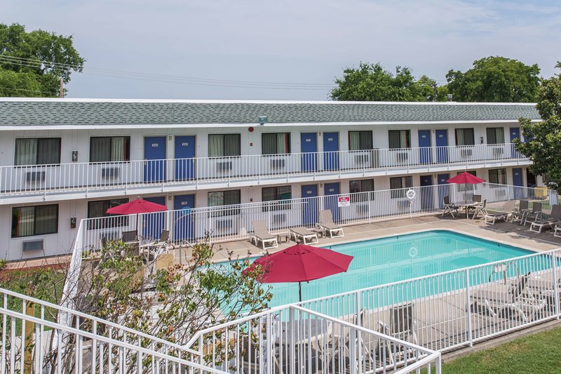 Motel 6 Nashville - Goodlettsville - photo 1
