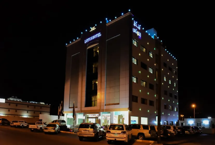 Lotus Hotel - 사진 1
