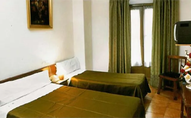 B&B HOTEL Madrid Centro Fuencarral 52 - photo 2