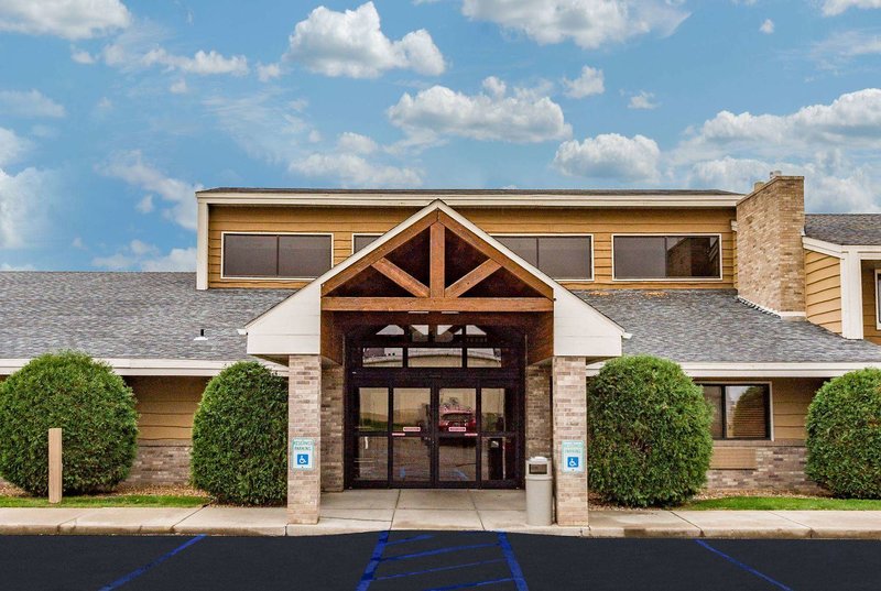 AmericInn by Wyndham Dickinson - photo 1