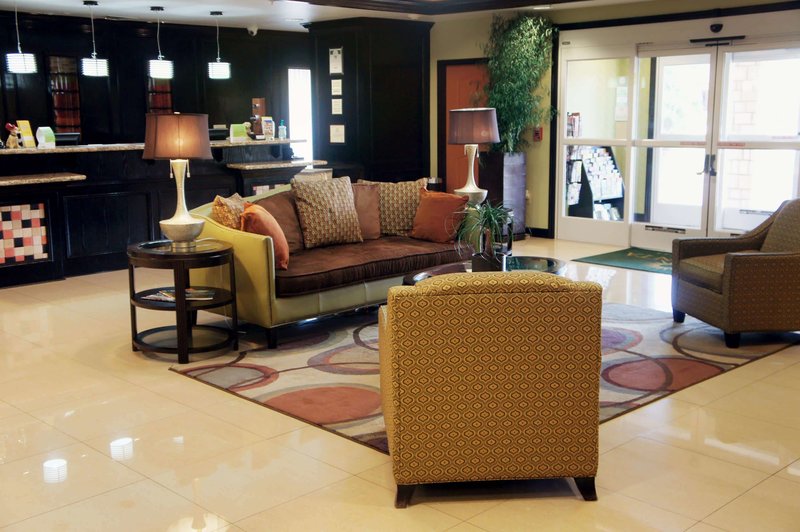 La Quinta Inn & Suites by Wyndham N Little Rock-McCain Mall - 第 1 張相片