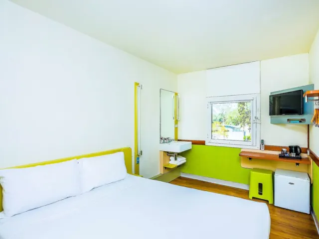 Ibis budget Newcastle - photo 2