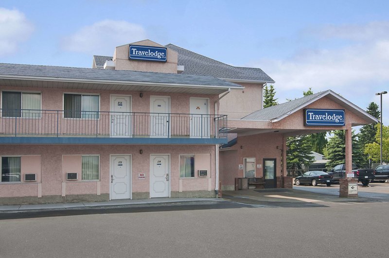 Travelodge by Wyndham Edmonton Airport - photo 1