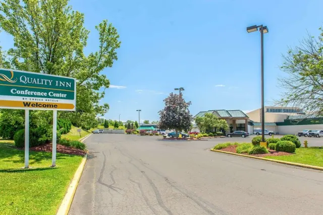 Quality Inn And Conference Center - photo 3