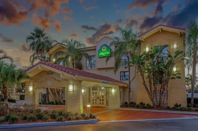 La Quinta Inn by Wyndham Tampa Bay Pinellas Park Clearwater - photo 4