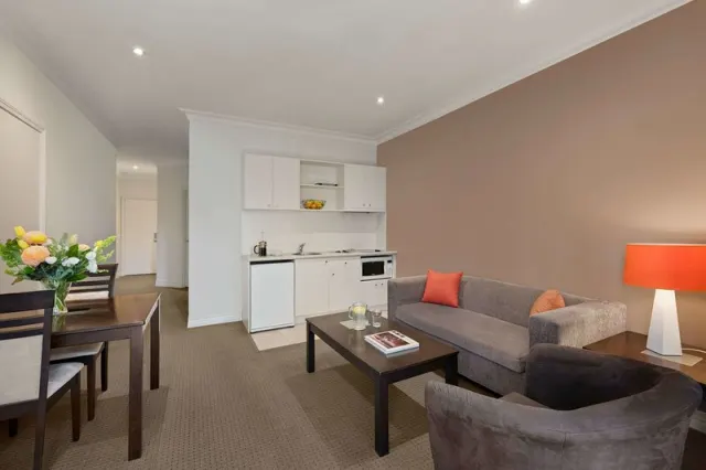 Comfort Hotel Melbourne Central - photo 3