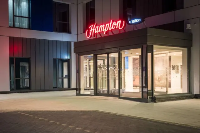 Hampton By Hilton Aberdeen Airport - photo 4