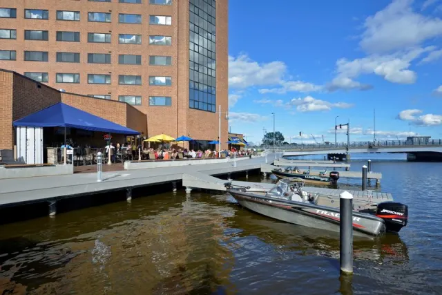 Oshkosh Marriott Waterfront Hotel  Convention Center - foto 4
