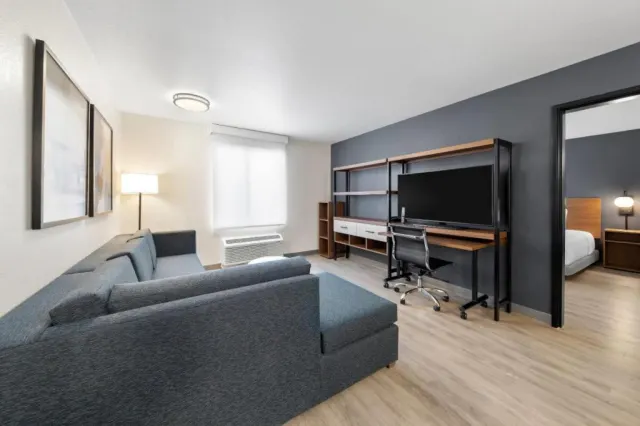 Everhome Suites San Bernardino - Loma Linda - photo 4