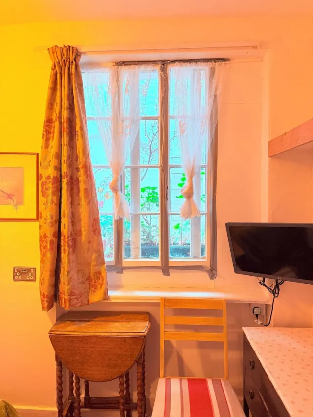 Albro House - photo 2