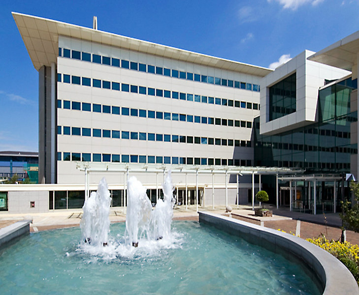 Arora Gatwick-Crawley - photo 1