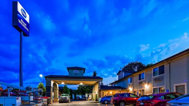 Cottage Grove Inn - photo 2