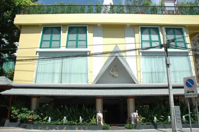 Royal Ivory Nana 4 Hotel - photo 4