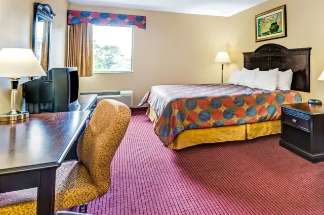 Days Inn & Suites by Wyndham Jeffersonville IN - 2. fotó