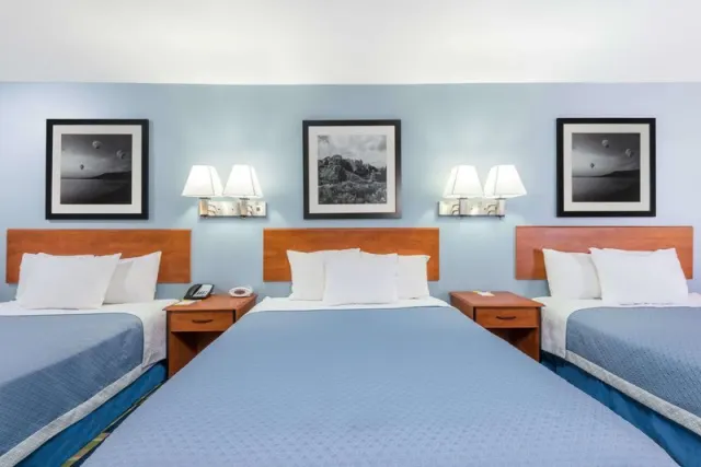 Days Inn by Wyndham Las Vegas - photo 3
