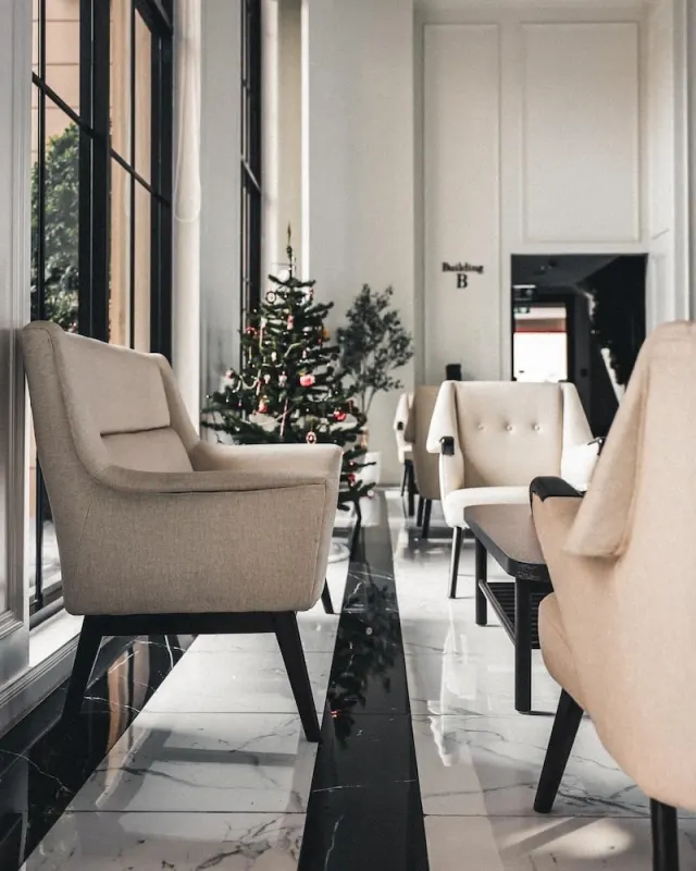 Leon Lasalle Hotel and Residences - photo 3