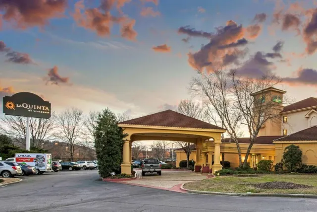 La Quinta Inn & Suites by Wyndham Birmingham Homewood, Birmingham