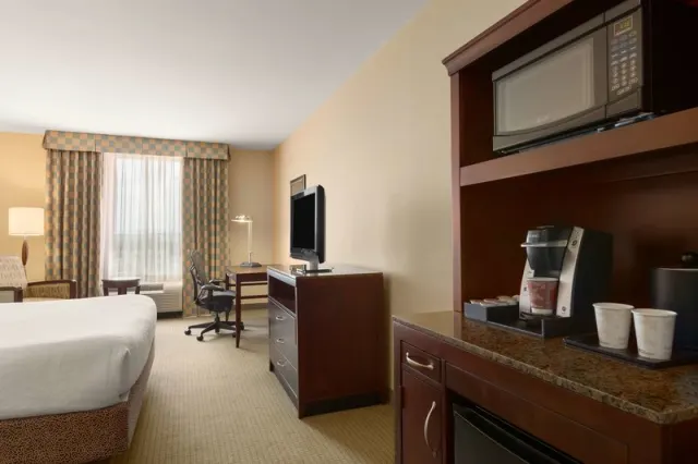 Hilton Garden Inn Dulles North - photo 4