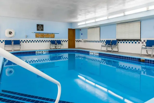 Comfort Inn Blue Ash North - photo 3
