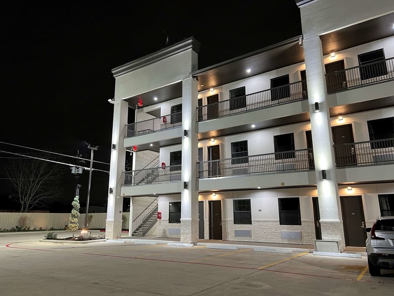 SureStay by Best Western Houston Southeast - photo 1