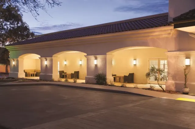 Homewood Suites by Hilton Tucson/St. Philip's Plaza University  - foto 4